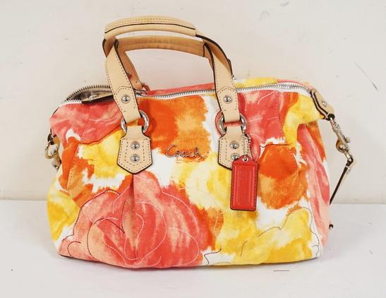 COACH MULTI COLORED BAG: COACH MULTI COLORED BAG, APPROXIMATELY 12 1/2 IN L X 8 1/2 IN H X 4 IN