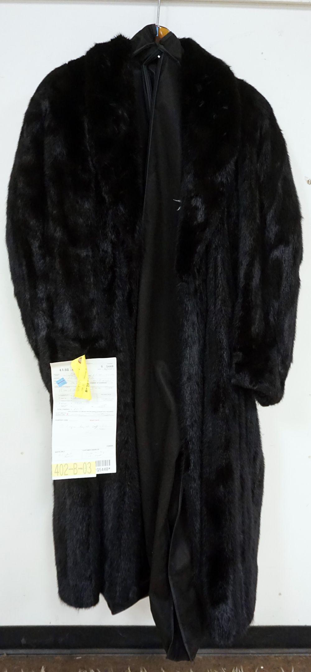 FUR COAT L FURS STATEN ISLAND (1 of 2)