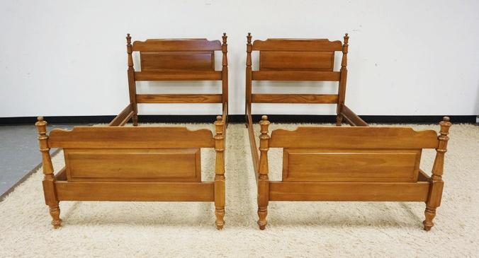 PAIR OF DAVIS CABINET CO TWIN BEDS (1 of 2)