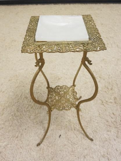 VICTORIAN METAL STAND: VICTORIAN METAL STAND W/INSET ONYX TOP, APPROXIMATELY 13 IN X 30 IN HIGH