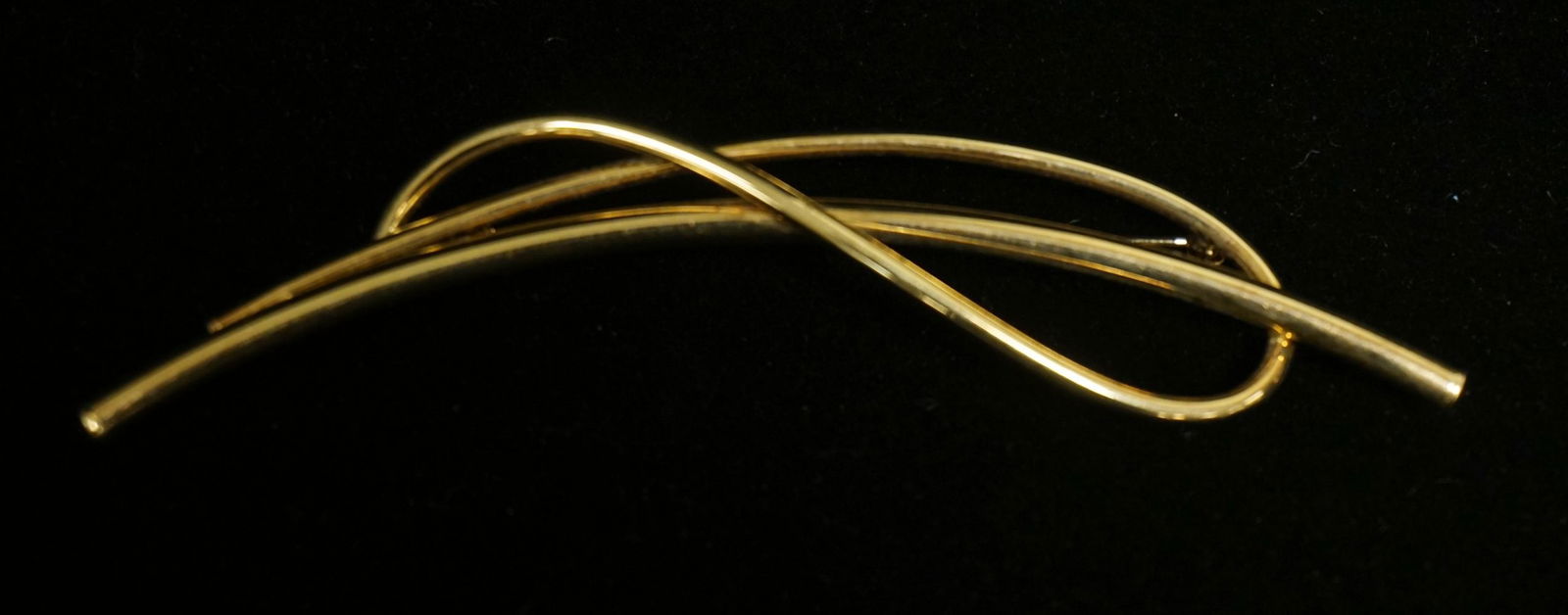 18K GOLD BROOCH PIN (1 of 2)