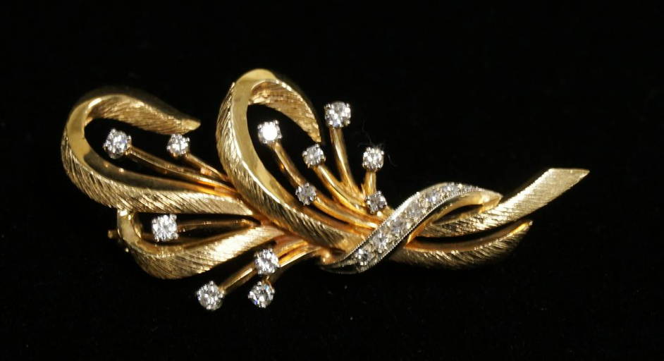 14K GOLD & DIAMOND BROOCH PIN (1186) on Dec 30, 2022 Dennis Auction Service, Inc. in NJ