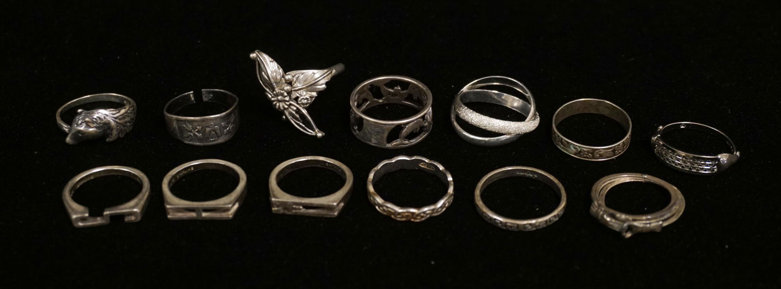 13 STERLING SILVER RINGS (1 of 3)