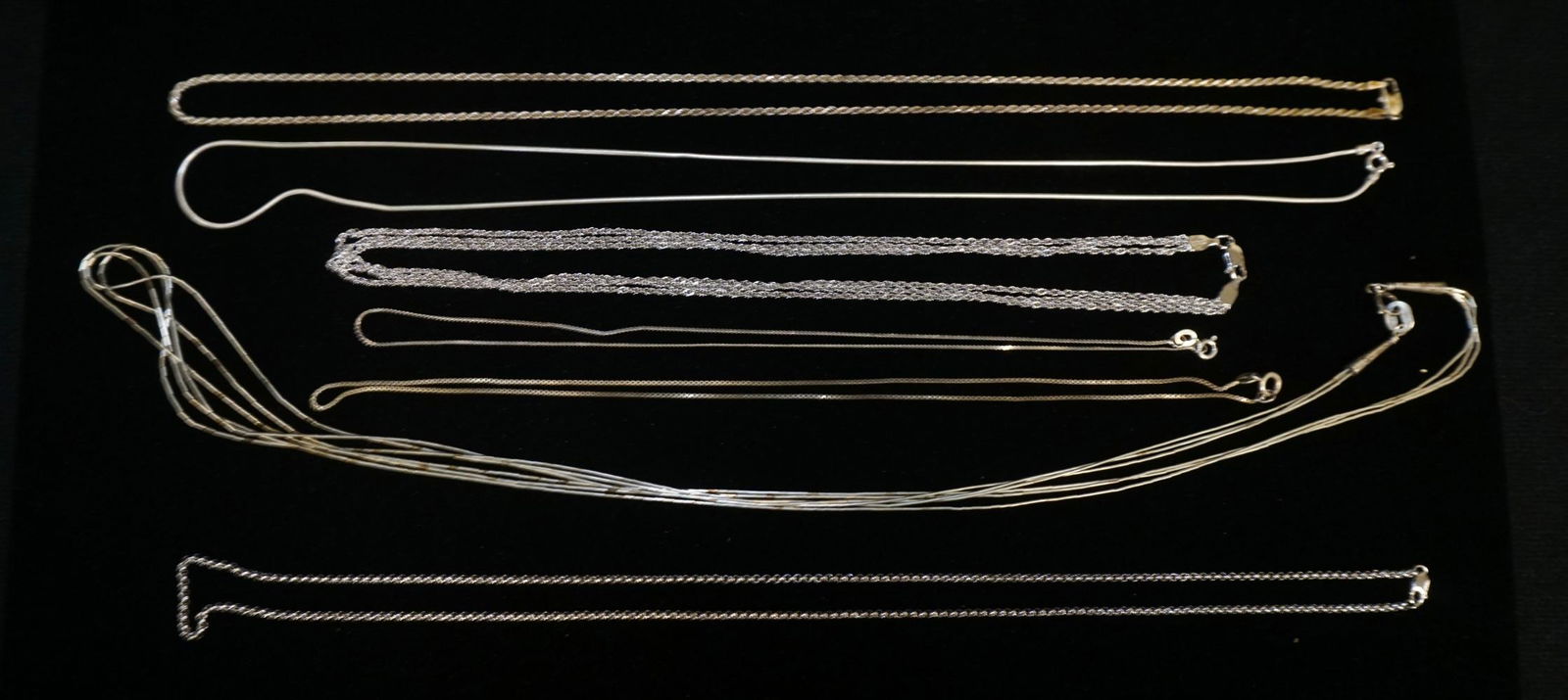 LOT OF 7 STERLING SILVER NECKLACES (1 of 3)