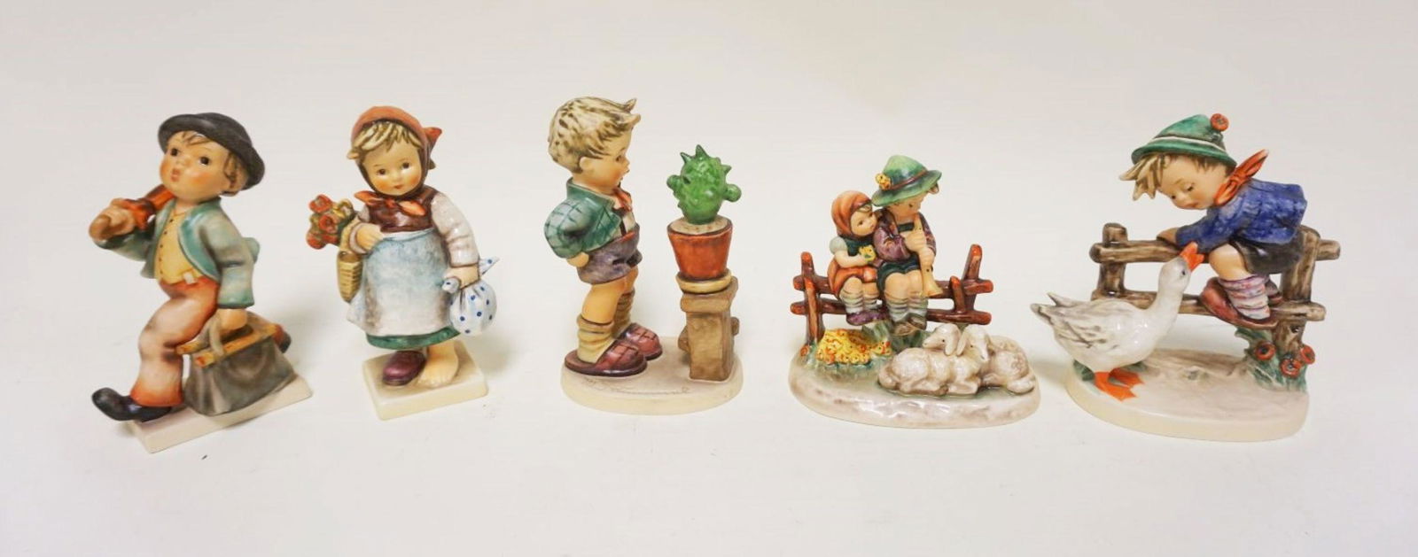 5 GOEBEL HUMMEL FIGURINES (1 of 5)