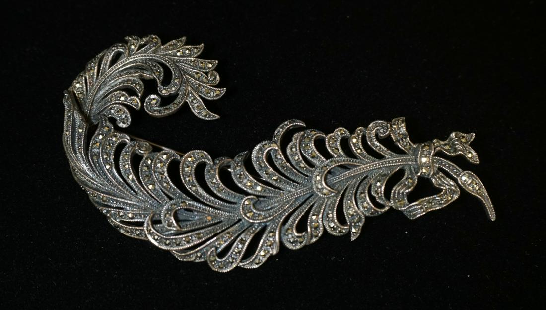 LARGE STERLING & MARCASITE BROOCH/PIN (1 of 2)