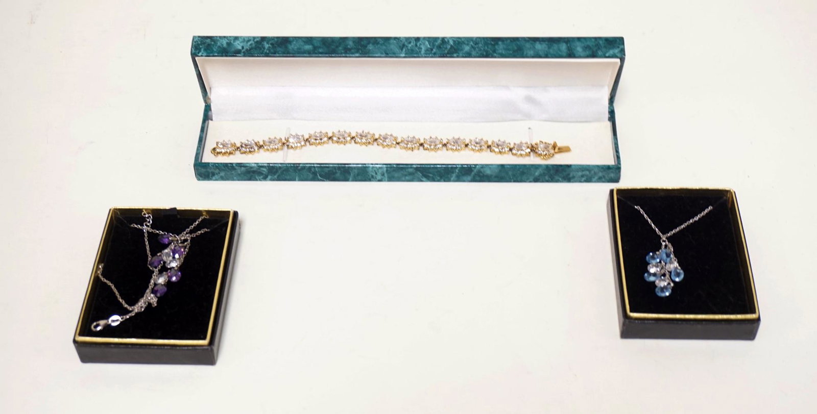 STERLING SILVER JEWELRY LOT: STERLING SILVER JEWELRY LOT, LOT INCLUDES SUZANNE SOMERS BRACELET APP. 8 IN L & TWO NECKLACES