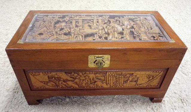 HAND CARVED CHAMPHOR WOOD TRUNK (1 of 6)