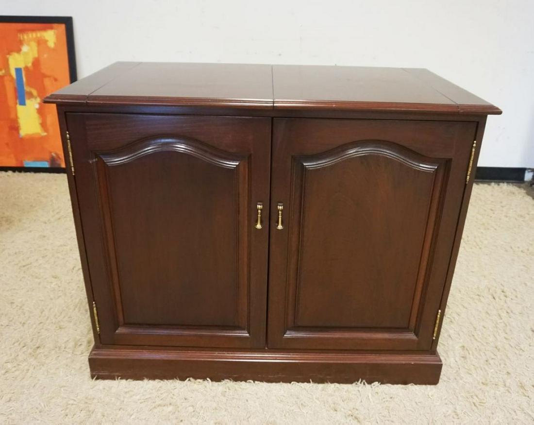 MAHOGANY FOLDING BAR: MAHOGANY FOLDING BAR, APPROXIMATELY 42 IN X 21 IN X 34 IN