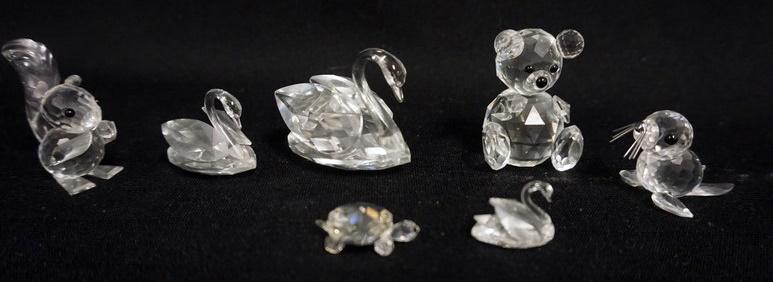 GROUP OF MINIATURE SWAROVSKI CRYSTALS (1 of 1)