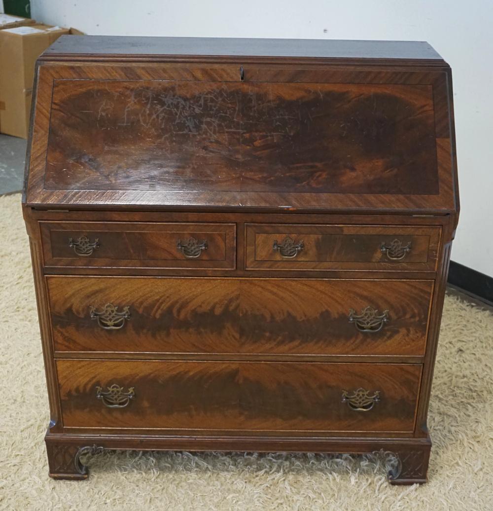 ENGLISH SECRETARY DESK (1 of 3)