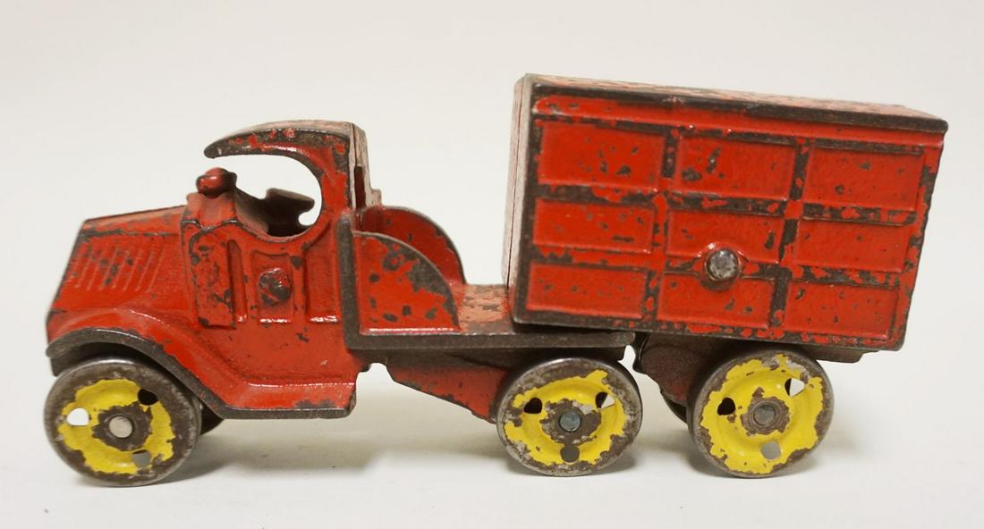 ANTIQUE CAR IRON TOY TRUCK & TRAILER (1 of 6)