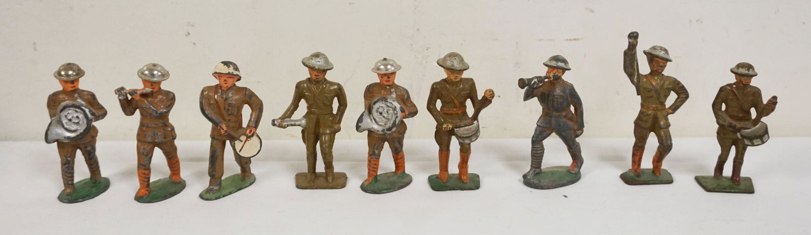 LOT OF 9 ANTIQUE CAST METAL WWI SOLDIERS (1 of 7)