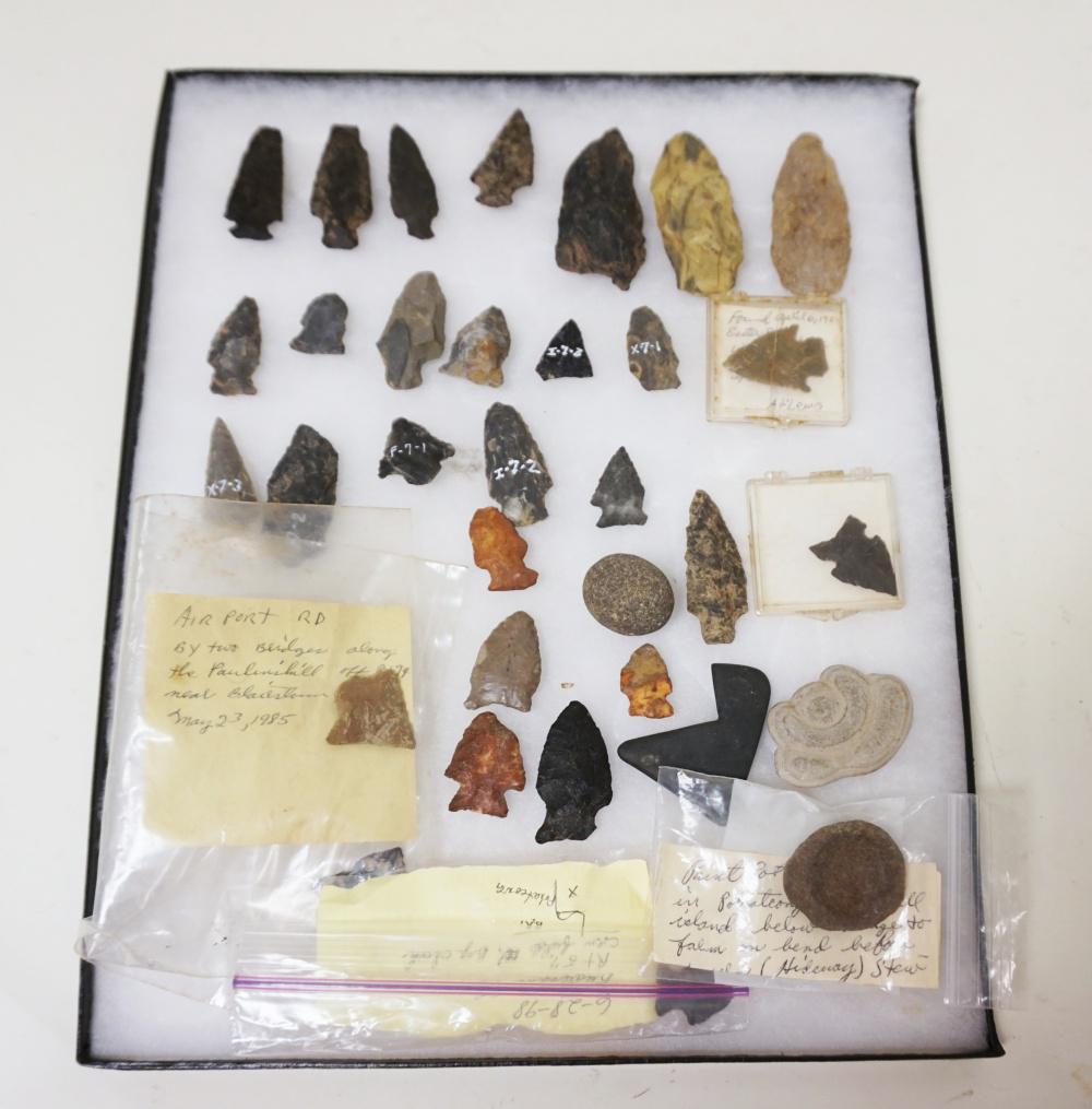 NATIVE AMERICAN INDIAN ARTIFACTS: NATIVE AMERICAN INDIAN ARTIFACTS MOST FROM WARREN CO NJ