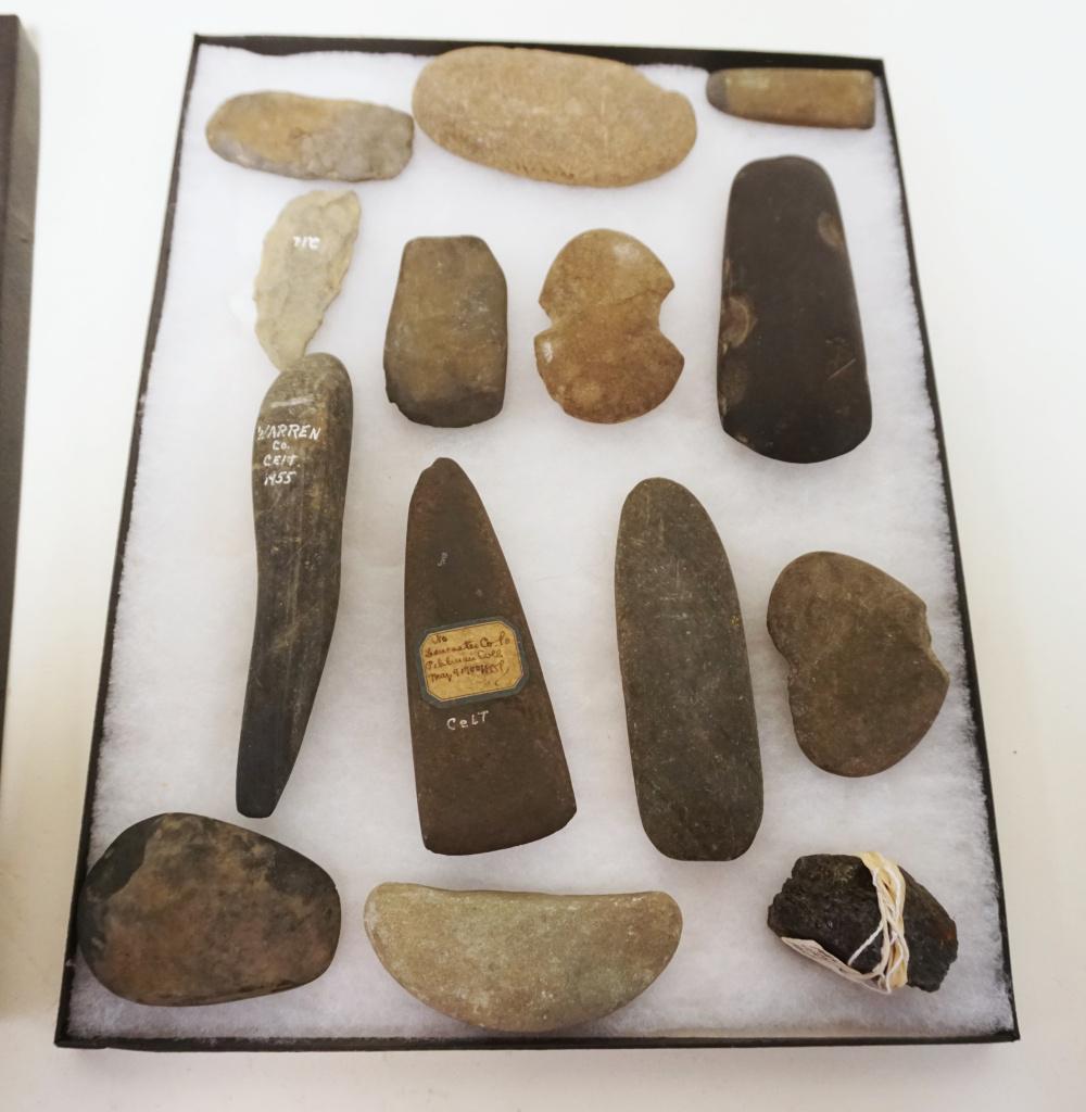 NATIVE AMERICAN INDIAN ARTIFACTS: NATIVE AMERICAN INDIAN ARTIFACTS GROUP OF ASSORTED WARREN CO NJ, LARGEST PIECE APPROXIMATELY 7 IN