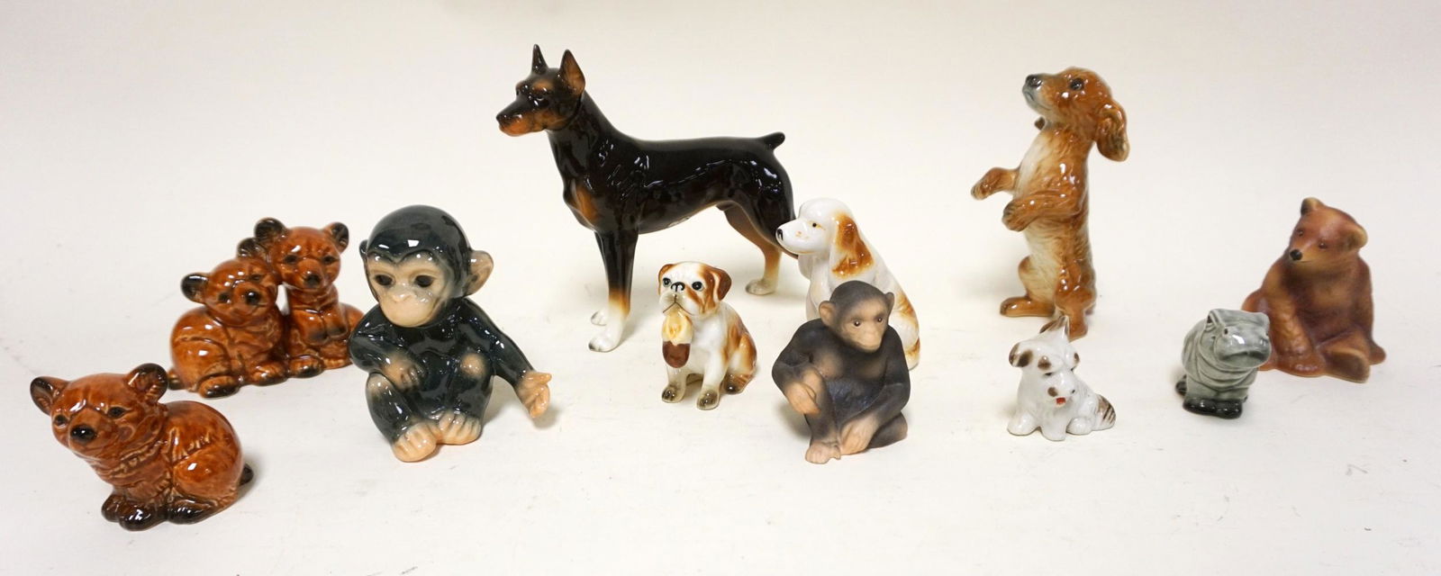 GROUP OF ASSORTED ANIMAL FIGURINES: GROUP OF ASSORTED ANIMAL FIGURINES INCLUDING GOEBEL, LARGEST APPROXIMATELY 6 IN