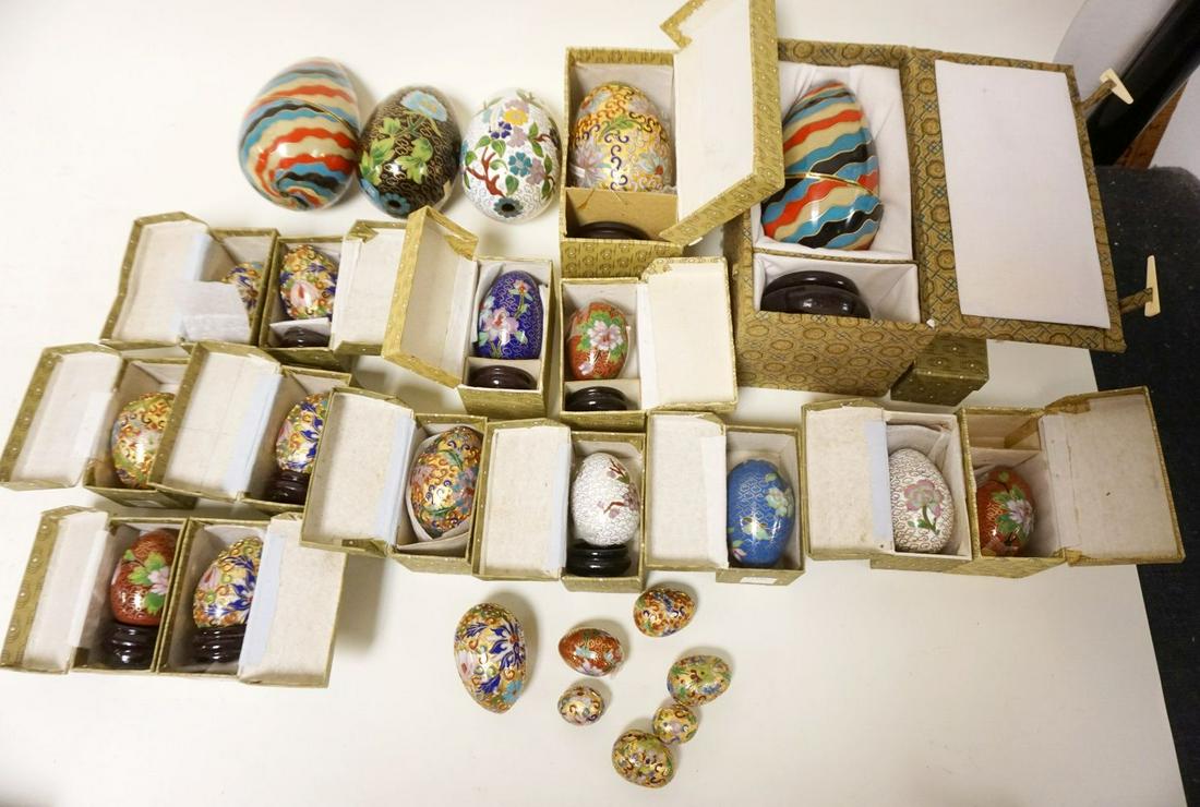 LARGE LOT OF ASSORTED CLOISONNE EGGS: LARGE LOT OF ASSORTED CLOISONNE EGGS, LARGEST APPROXIMATELY 5 IN
