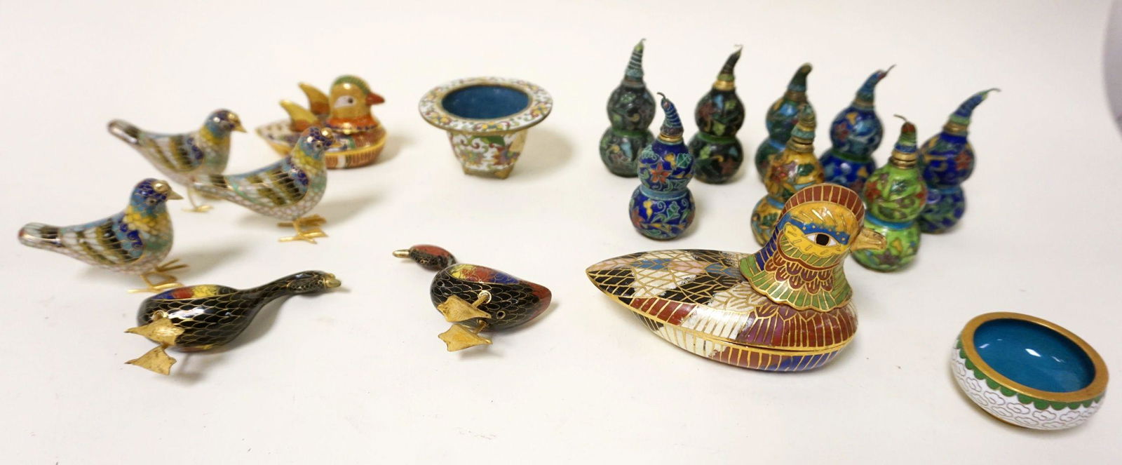 LOT OF ASSORTED CLOISONNE MINIATURES (1 of 3)