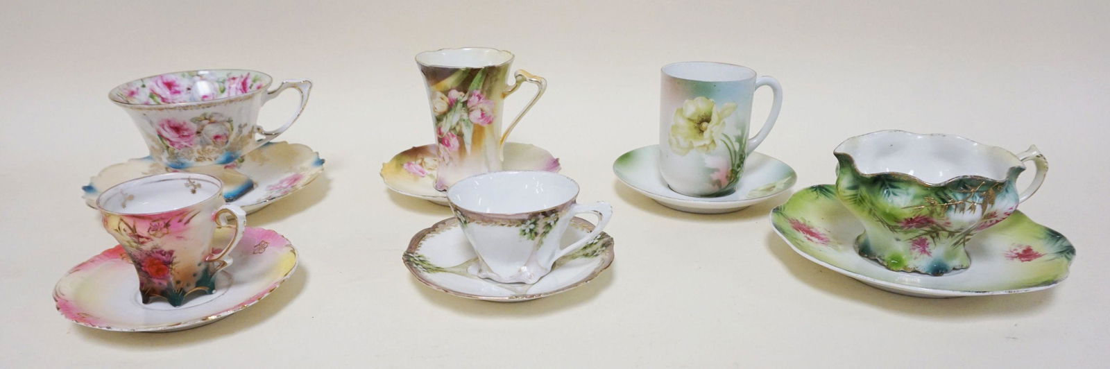 LOT OF SIX R.S PRUSSIA CUPS & SAUCERS (1 of 3)