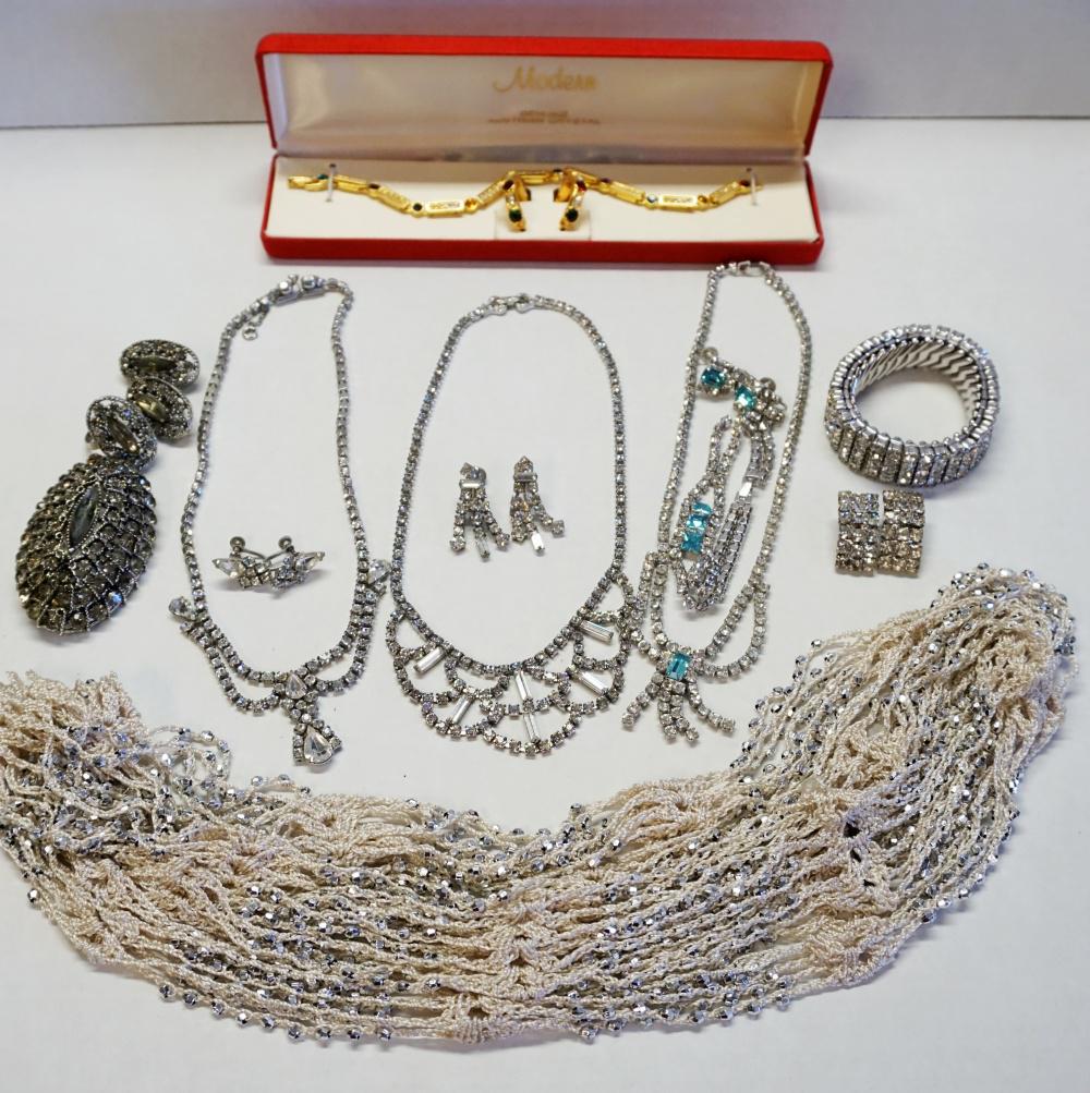 COSTUME JEWELRY LOT: COSTUME JEWELRY LOT INCLUDES MODERN GENUINE AUSTRIAN CRYSTAL BRACELET & EARRING SET, AS FOUND