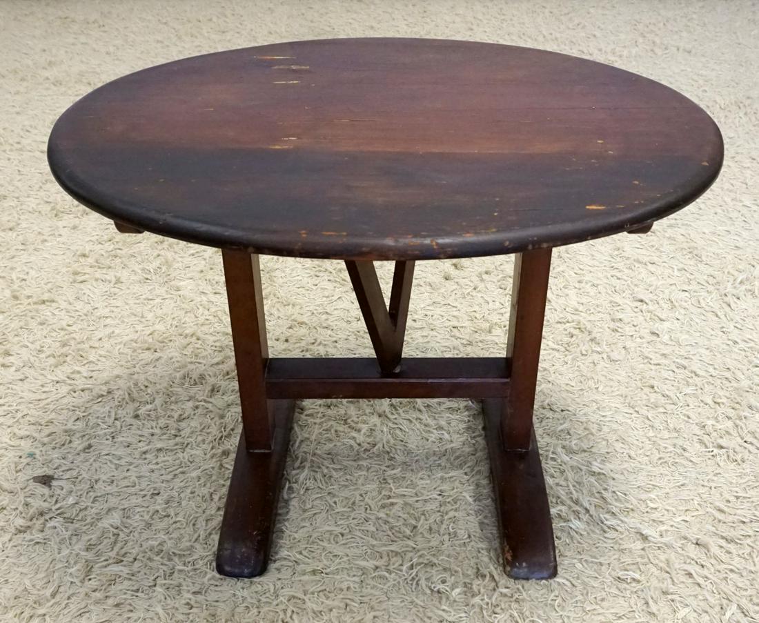 SMALL PRIMITIVE PINE OVAL TILT TOP TABLE (1 of 7)
