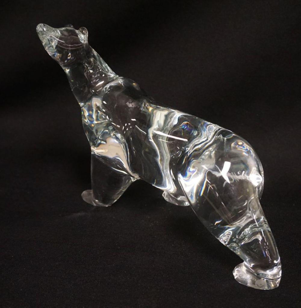 LLADRO GLASS POLAR BEAR: LLADRO GLASS POLAR BEAR, APPROXIMATELY 6 1/2 IN HIGH