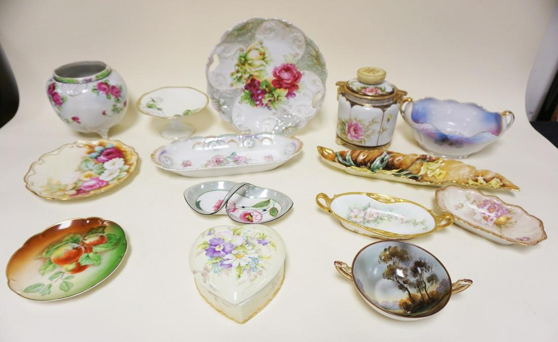 LARGE ASSORTMENT OF DECORATIVE CHINA (1 of 2)