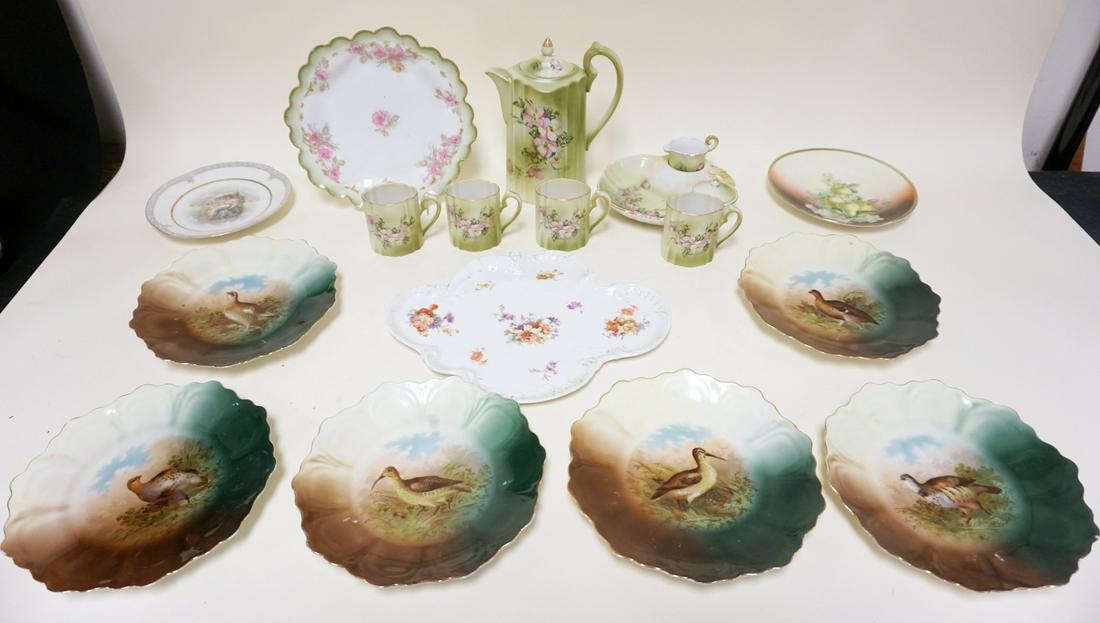 LARGE ASSORTMENT OF DECORATIVE CHINA (1 of 3)