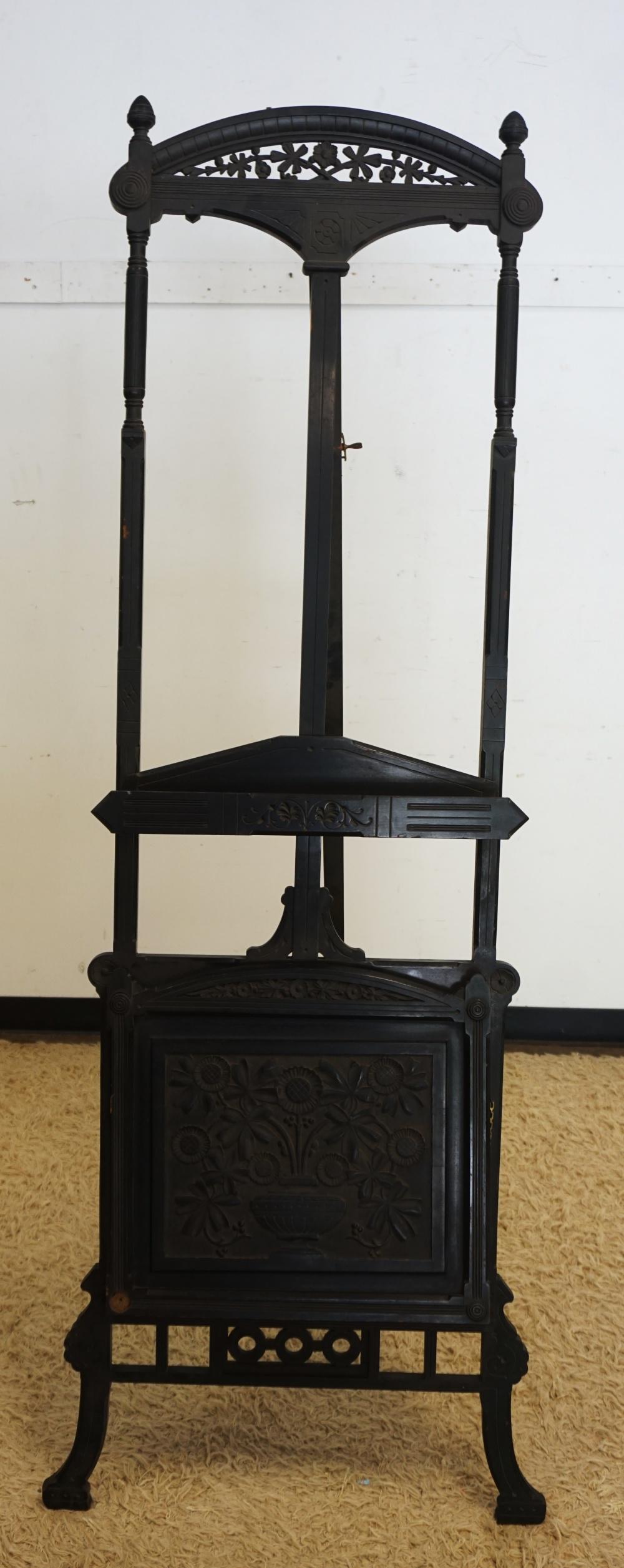 VICTORIAN EASEL (1 of 5)