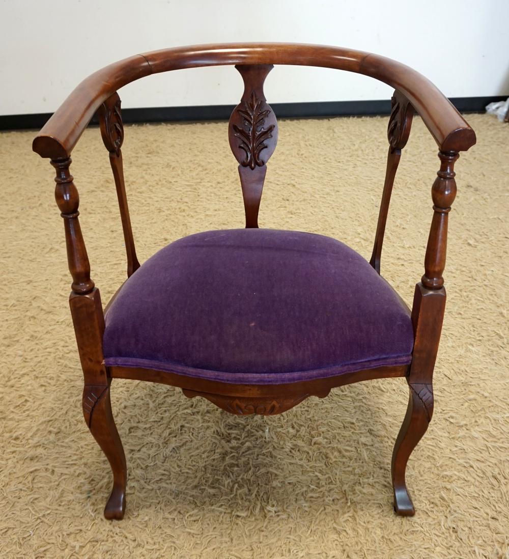 MAHOGANY HALF ROUND UPHOLSTERED ARMCHAIR: MAHOGANY HALF ROUND UPHOLSTERED ARMCHAIR W/CARVED SPLATS