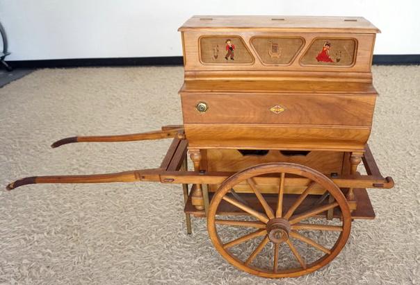 ROLLER ORGAN: ROLLER ORGAN IN CART WITH WOOD WHEELS, ORGAN NOT WORKING