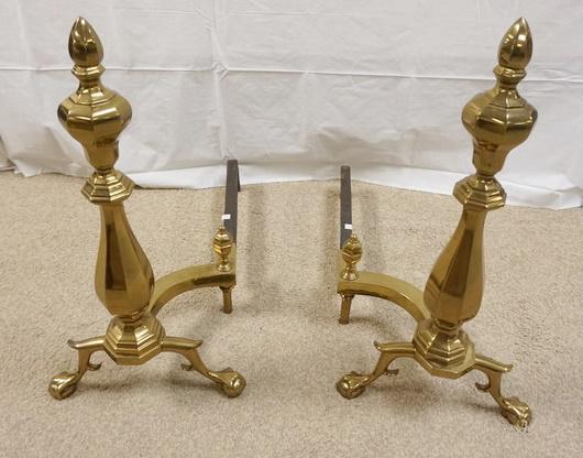 PAIR OF BRASS & CLAW FOOT ANDIRONS: PAIR OF BRASS AND CLAW FOOT ANDIRON, APPROXIMATELY 26 IN H