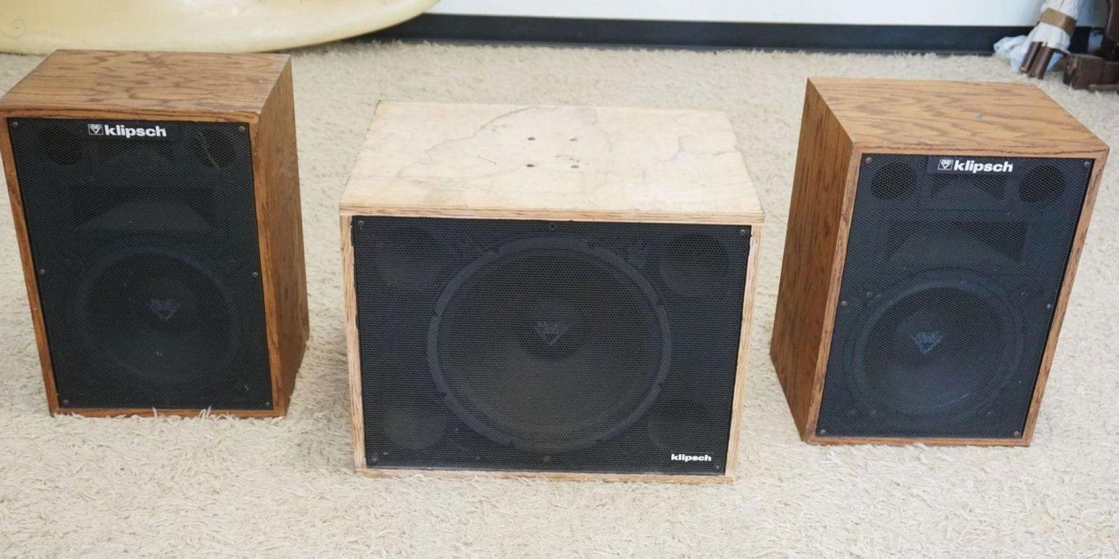 KLIPSCH SPEAKERS (1 of 5)