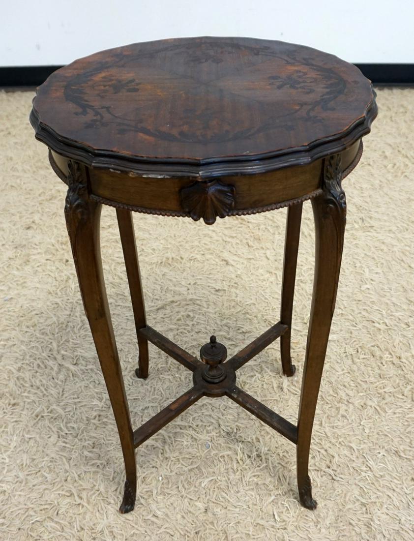 DIMINUTIVE WALNUT LAMP TABLE: DIMINUTIVE WALNUT LAMP TABLE, APPROXIMATELY 18 IN X 28 IN HIGH
