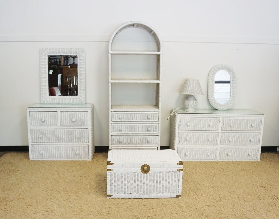 WICKER 7 PIECE BEDROOM SET (1 of 4)