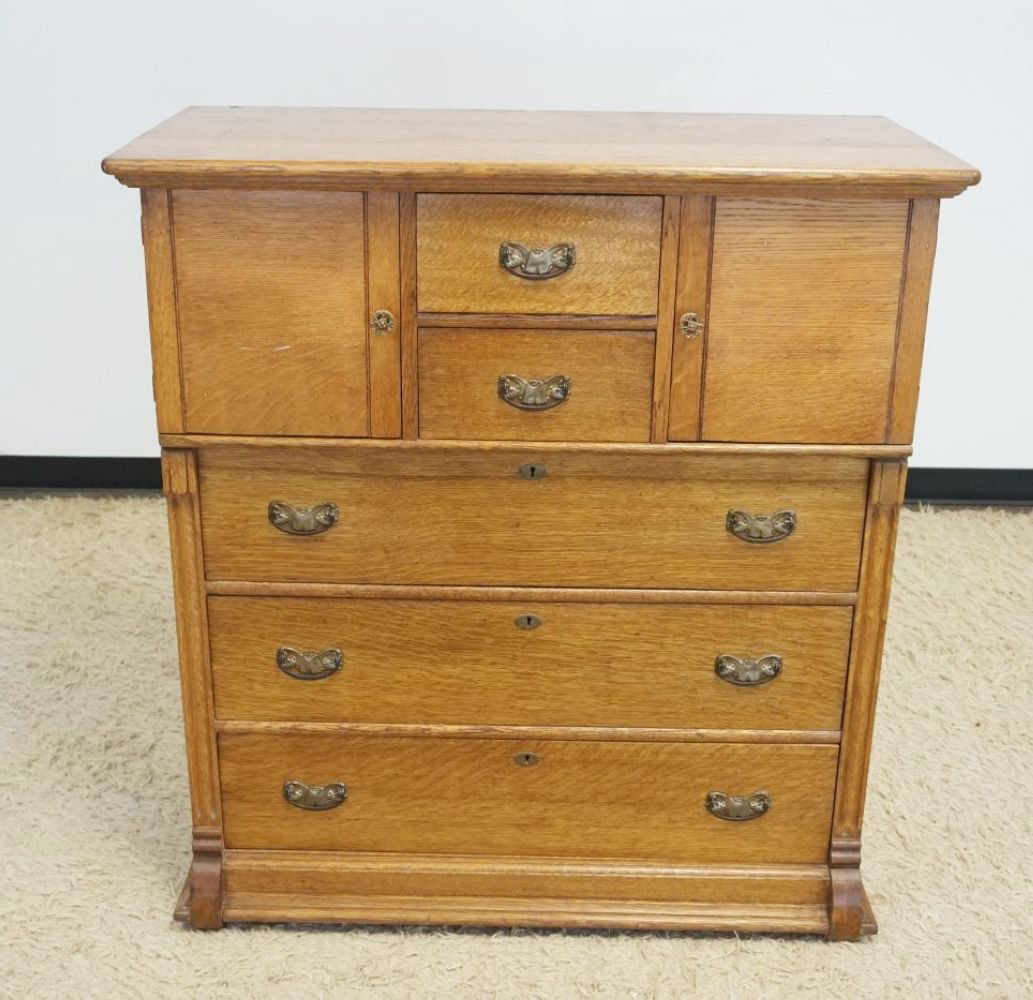 OAK 5 DRAWER DOUBLE BONNET CHEST (1 of 3)