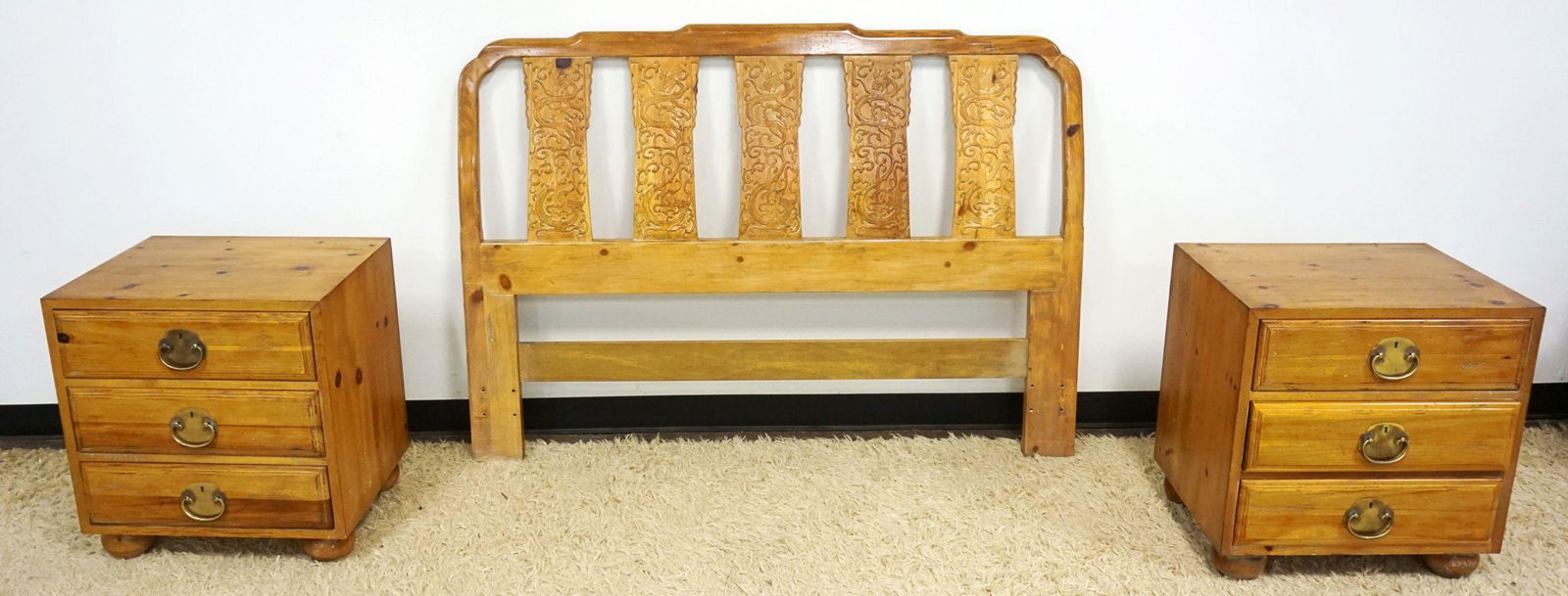 HENREDON QUEEN SIZE HEADBOARD & BEDSIDE CHESTS (1 of 3)
