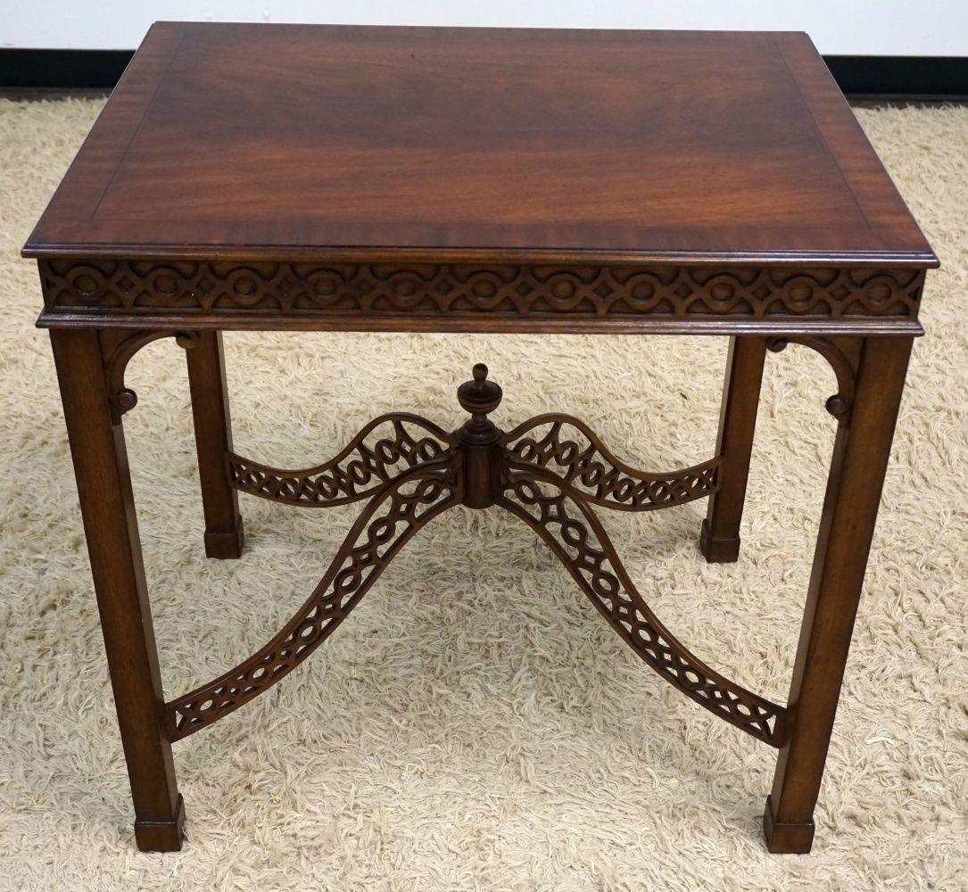 ETHAN ALLEN MAHOGANY LAMP TABLE (1 of 3)