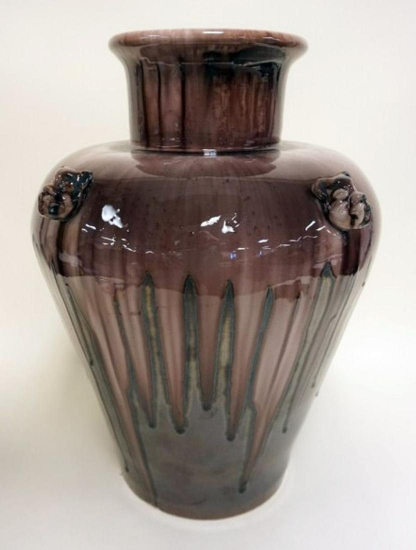 MAILTLAND SMITH DRIP GLAZE VASE (1 of 2)
