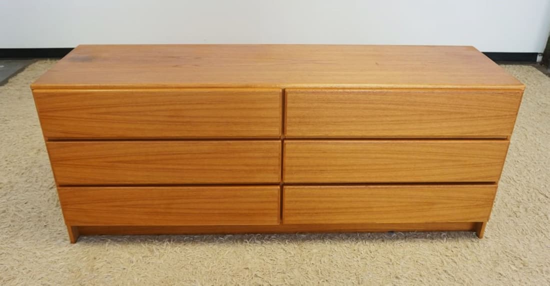 DANISH MODERN SCAN COLL 6 DRAWER LOW CHEST (1 of 4)