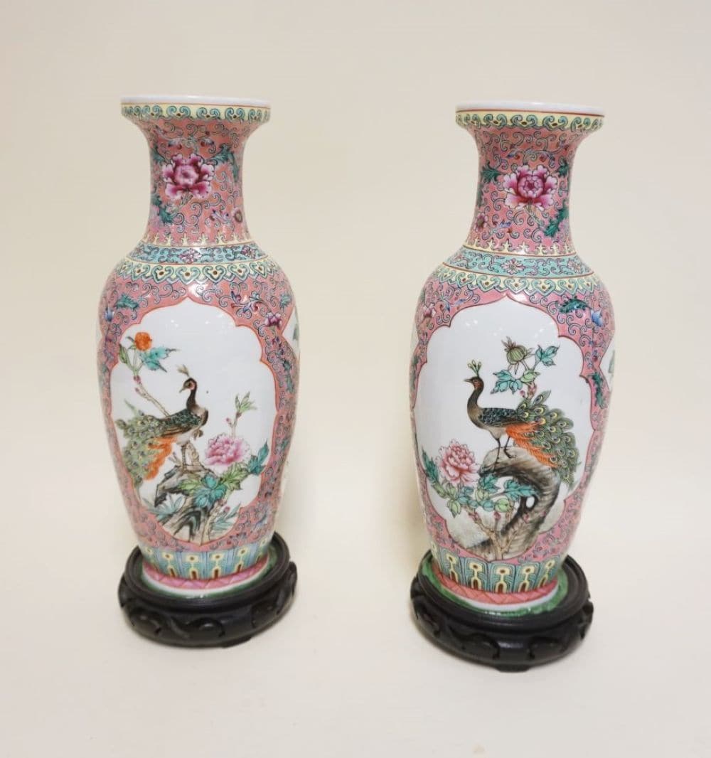 PAIR OF ASIAN VASES (1 of 2)