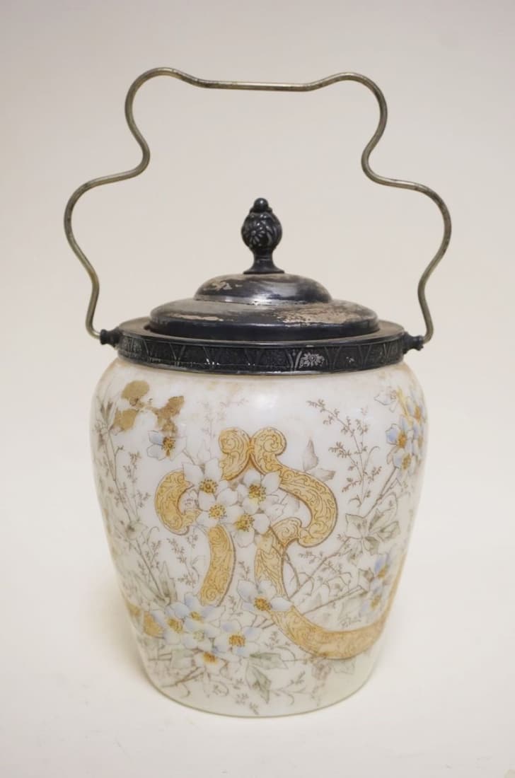 VICTORIAN GLASS BISCUIT JAR (1 of 2)