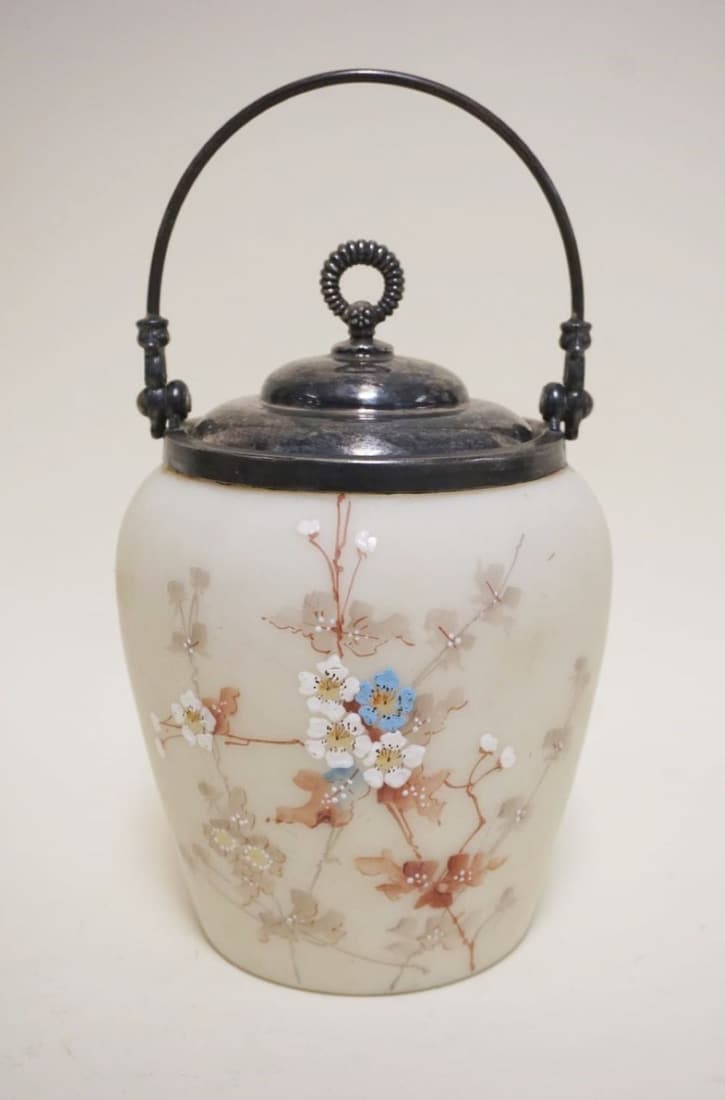 VICTORIAN GLASS BISCUIT JAR (1 of 2)