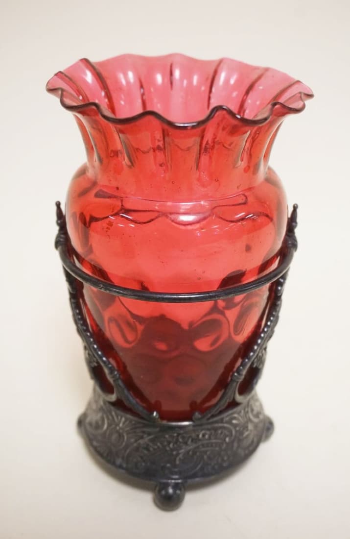 VICTORIAN CRANBERRY GLASS VASE (1 of 3)