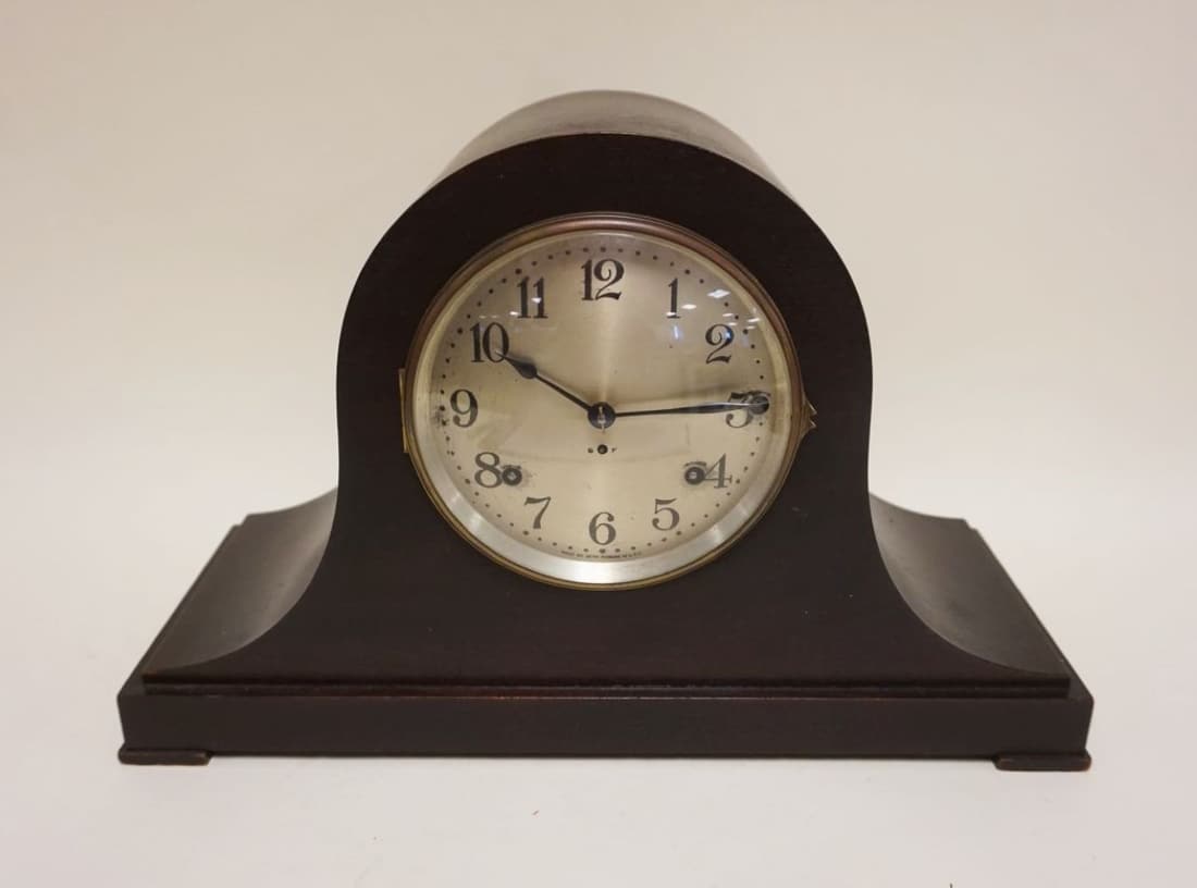 SETH THOMAS MANTLE CLOCK (1 of 3)