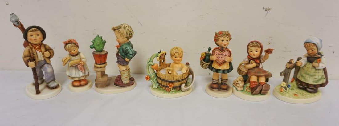 GOEBEL/HUMMEL GROUP OF 7 FIGURINES (1 of 3)