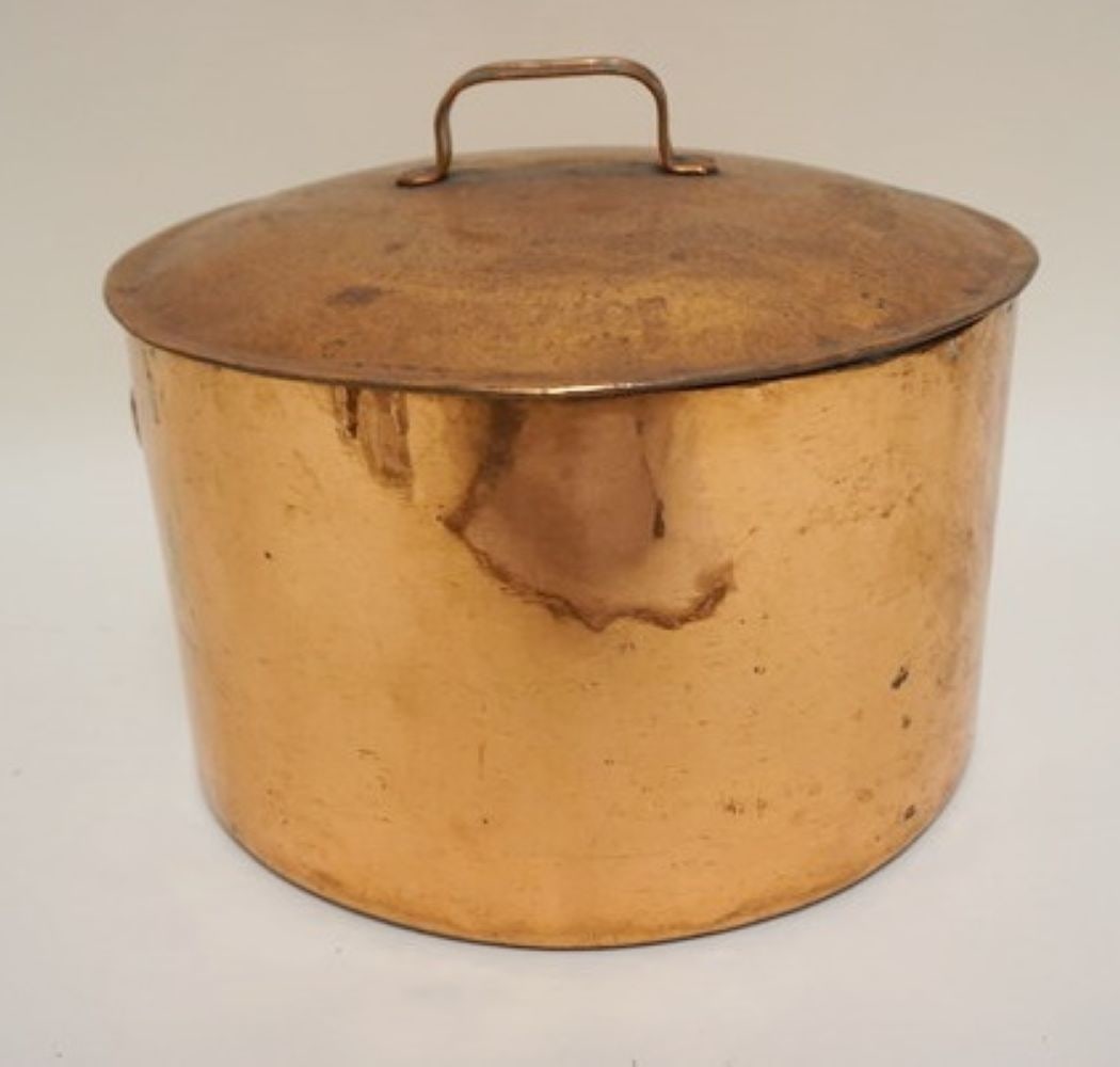 LARGE COPPER COVERED POT (1 of 4)
