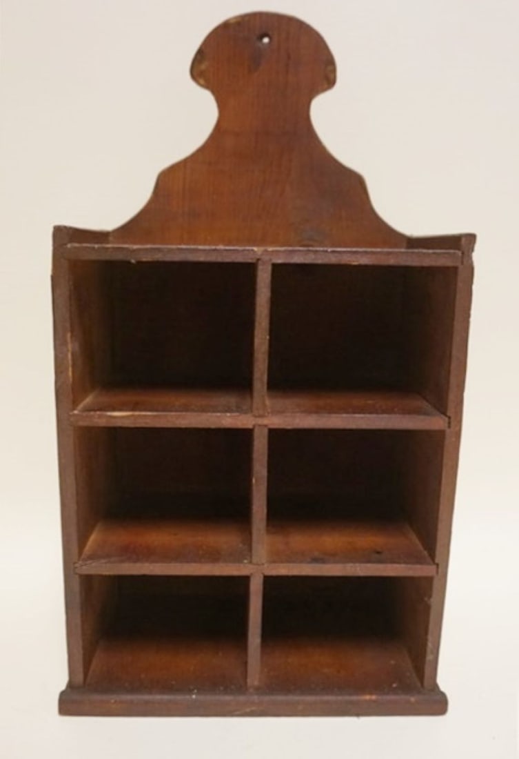 PRIMITIVE WOOD HANGING BOX (1 of 3)