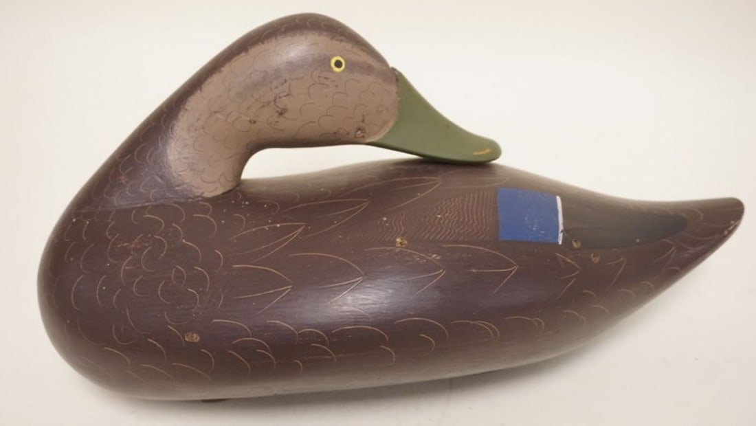 ANTIQUE WOOD DUCK DECOY: ANTIQUE WOOD DUCK DECOY, APPROXIMATELY 14 IN X 7 IN X 8 IN H