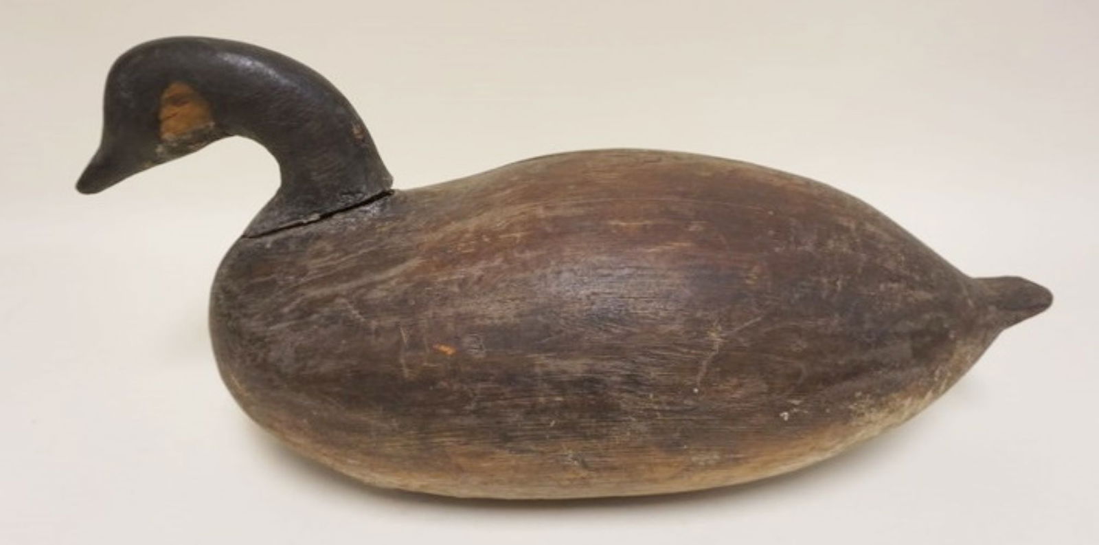 LARGE ANTIQUE WOOD DUCK DECOY (1 of 3)